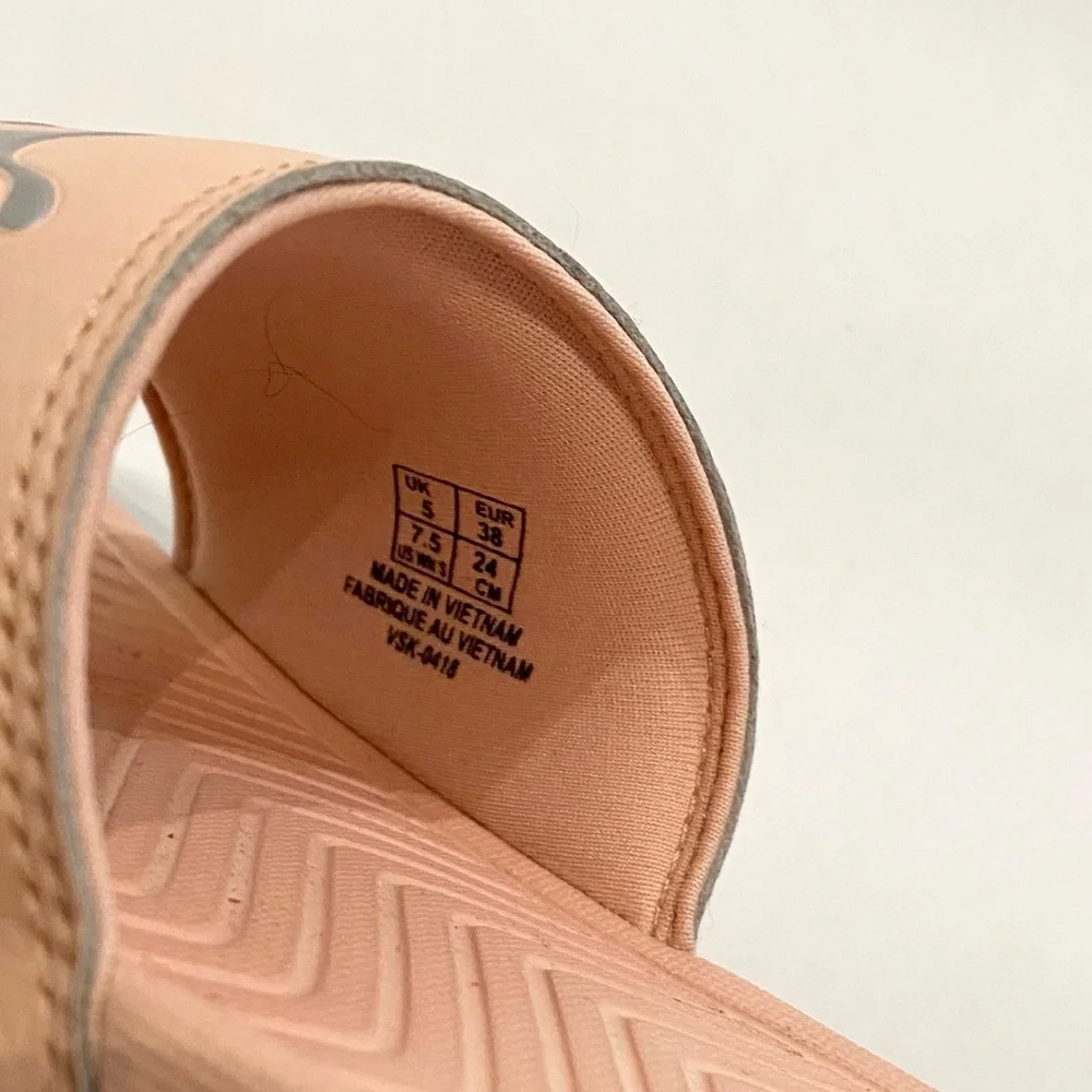 Pink Puma Slides - Picture 2 of 3